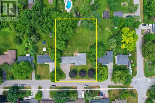 66 Farr Avenue, East Gwillimbury (Sharon), ON, L0G1V0 | Card Image