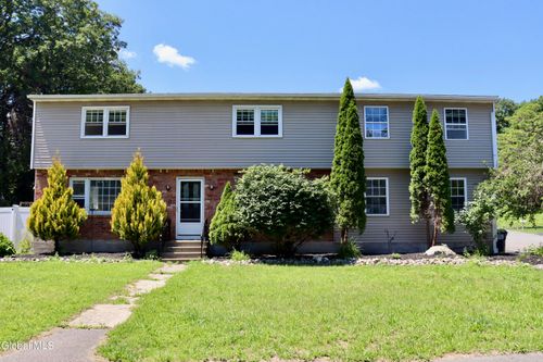 8 Emerson Dr, Latham, NY, 12110-4928 | Card Image