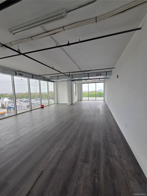 5-fl-74-02 Grand Ave, New York, NY, 11373 | Card Image