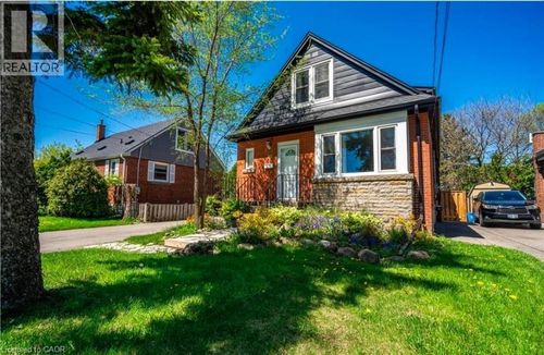 main-42 E 41st St, Hamilton, ON, L8T2Z2 | Card Image