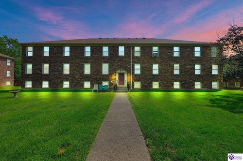 apt-d12-1008 Lake Way, Louisville, KY, 40222-7334 | Card Image
