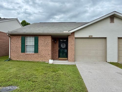 8045 Stablegate Way, Powell, TN, 37849 | Card Image