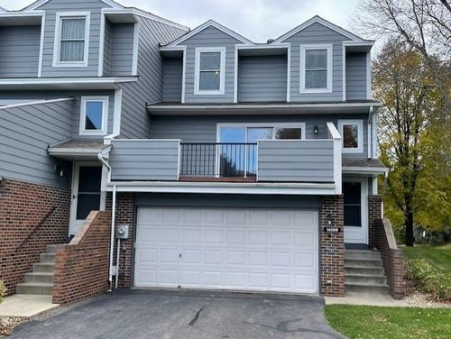 14289 Estates Ave, Apple Valley, MN, 55124-5127 | Card Image