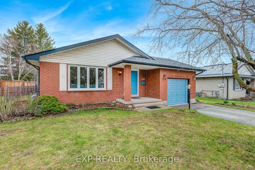 164 Colborne St W, Lindsay, ON, K9V5Z8 | Card Image
