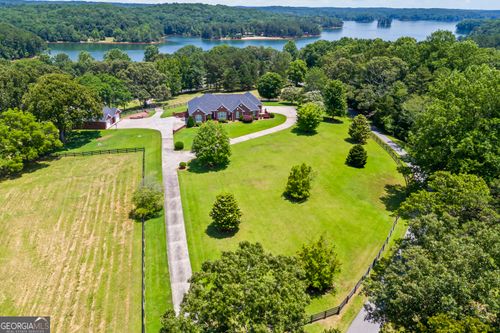 152 Lace Field Ln, Lavonia, GA, 30553-2854 | Card Image