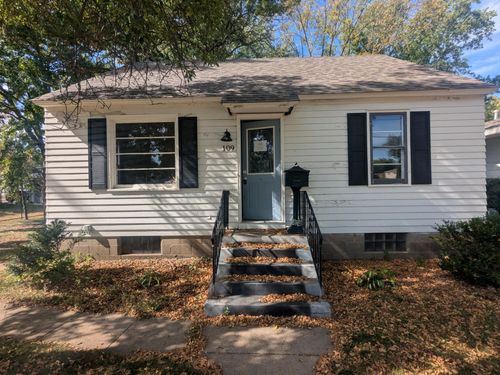 109 30th Ave N, Saint Cloud, MN, 56303-4129 | Card Image