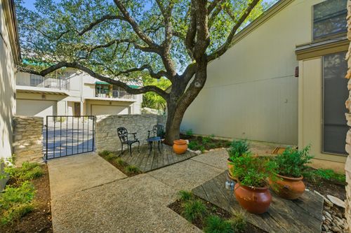 apt-105-1821 Westlake Dr, West Lake Hills, TX, 78746-3744 | Card Image