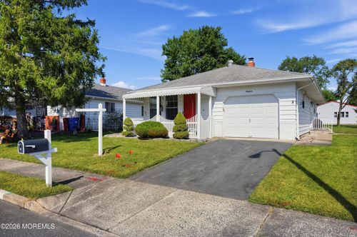13 Venezia St, TOMS RIVER, NJ, 08757-4103 | Card Image
