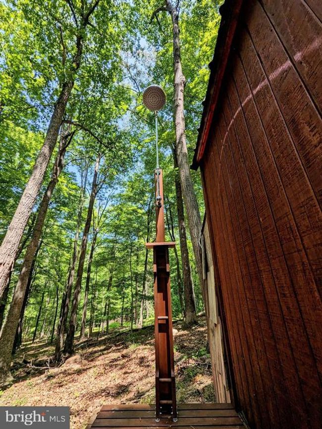 326 Preacher Ln, House other with 1 bedrooms, 1 bathrooms and null parking in Great Cacapon WV | Image 61