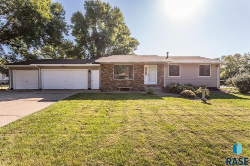 4304 S Holbrook Ave, Sioux Falls, SD, 57106-1612 | Card Image