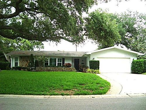 1 Eastwood Ln, Belleair, FL, 33756-1601 | Card Image