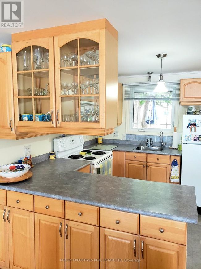 7 B1 Rd, House other with 3 bedrooms, 2 bathrooms and 3 parking in Lombardy ON | Image 22