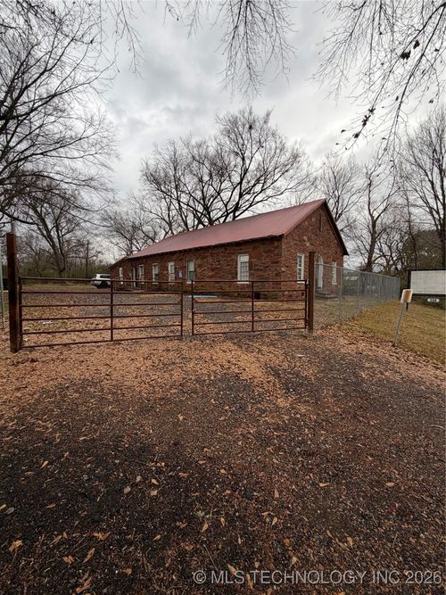 607 Se 3rd St, Antlers, OK, 74523-4034 | Card Image