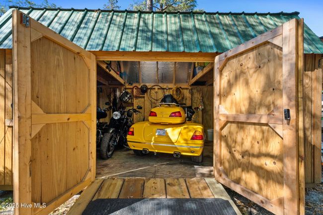 306 Ne 55 Th St, House other with 3 bedrooms, 1 bathrooms and null parking in Oak Island NC | Image 33