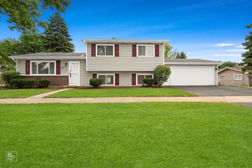 717 E Sunset Ave, Lombard, IL, 60148-1924 | Card Image