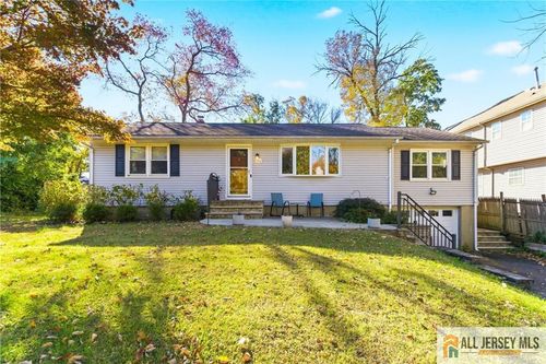 286 William St, Piscataway, NJ, 08854-2452 | Card Image