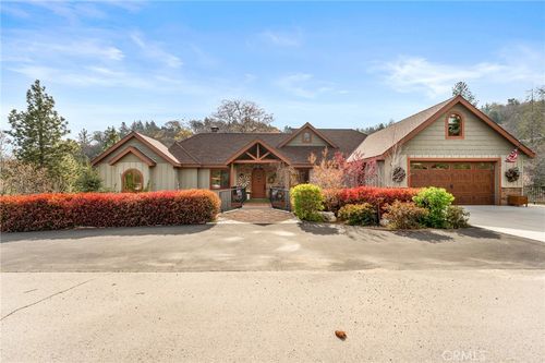 1405 Rock Ridge Dr, Lake Arrowhead, CA, 92352 | Card Image