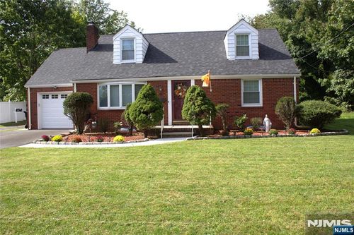 65 Spring Valley Rd, Paramus, NJ, 07652-4342 | Card Image
