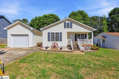 305 Grant St, Easley, SC, 29640-2400 | Card Image
