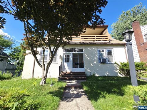 117 Christie St, Leonia, NJ, 07605-1901 | Card Image