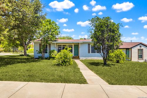 651 Bexar Dr, San Antonio, TX, 78228-4108 | Card Image