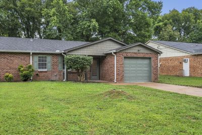 1426 E Cedar Ln, Home with 3 bedrooms, 2 bathrooms and 4 parking in Madison TN | Image 2