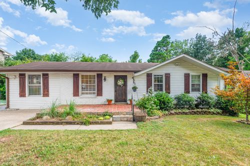 109 Evergreen Cir, Hendersonville, TN, 37075-2913 | Card Image