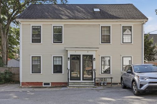 1-1 Lincoln Ct, Amesbury, MA, 01913-3311 | Card Image