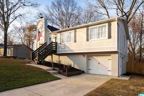 3035 Apple Valley Ln, BIRMINGHAM, AL, 35215-1711 | Card Image