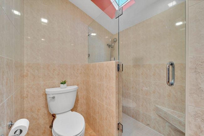 10 - 10 Fox Holw, Condo with 2 bedrooms, 3 bathrooms and 2 parking in Wayland MA | Image 28
