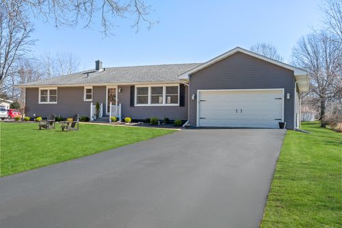 814 N Calumet Rd, Chesterton, IN, 46304-1506 | Card Image