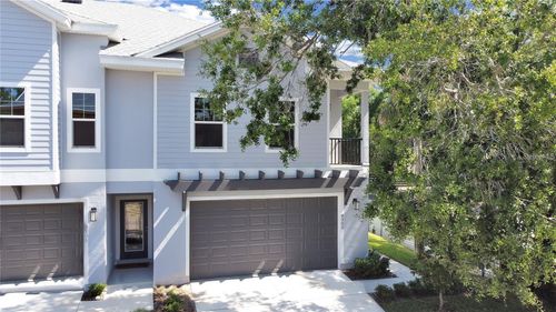 8303 King Blossom Ct, TAMPA, FL, 33615-3244 | Card Image