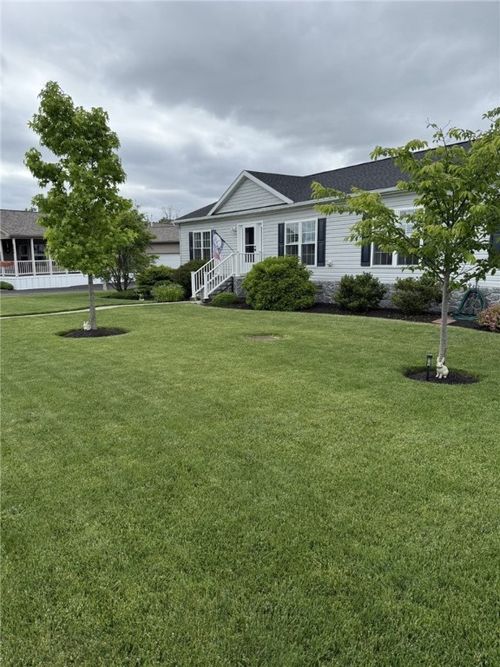6296 Kims Dr, Victor, NY, 14564-9243 | Card Image