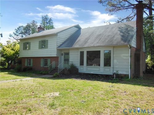 8218 Overbury Rd, Richmond, VA, 23227-1636 | Card Image