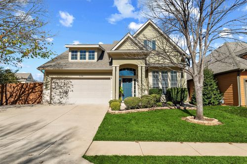 124 Myrtle Crk, Grapevine, TX, 76051-8236 | Card Image
