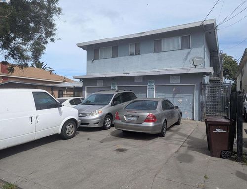 1927 82nd Ave, Oakland, CA, 94621-2222 | Card Image