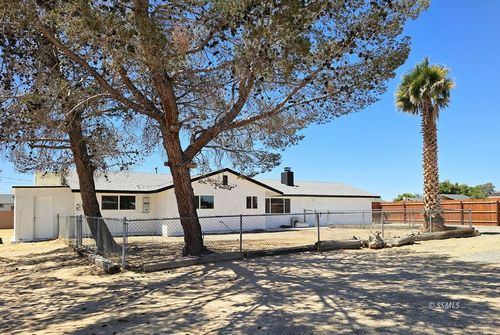 420 N Yorktown St, Ridgecrest, CA, 93555 | Card Image