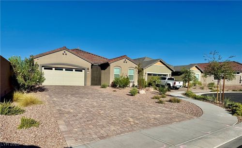 580 Quiet Serenade Ct, Henderson, NV, 89011-5638 | Card Image