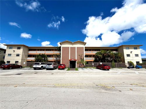 apt-3-1885 Ne 121st St, North Miami, FL, 33181-2864 | Card Image