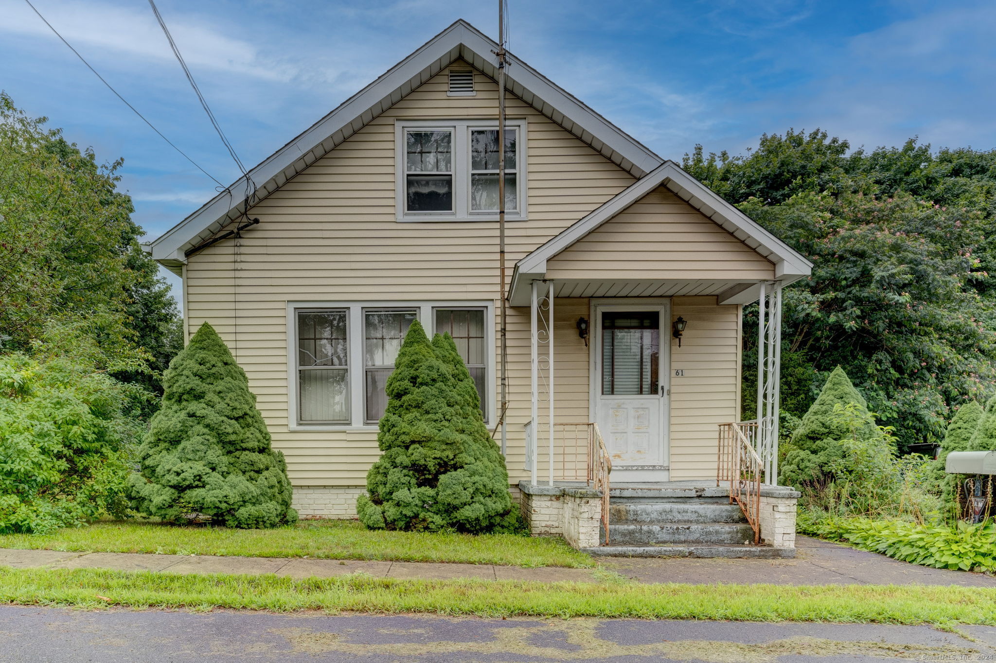 Hobson Ave, Hamden, CT 06514