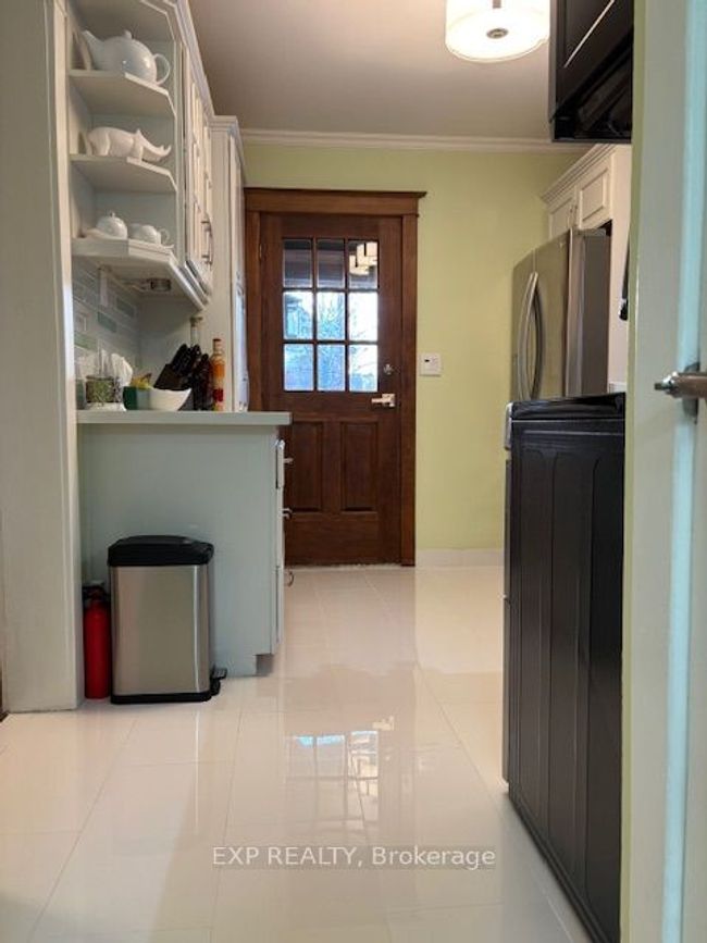 1 - 140 Ottawa St S, House other with 2 bedrooms, 1 bathrooms and 1 parking in Hamilton ON | Image 12