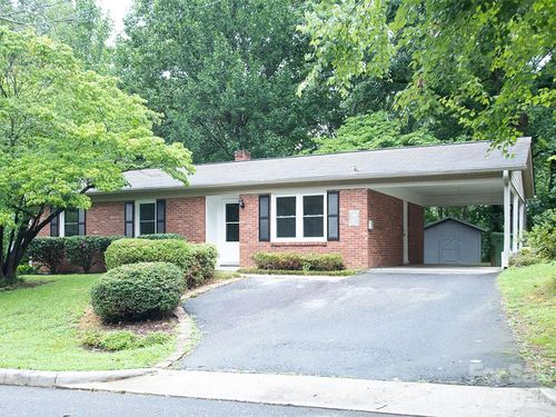 7 Brookshire Street Extension, Asheville, NC, 28803 | Card Image