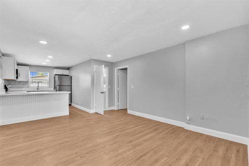 n-163 Nw 40th St, Oakland Park, FL, 33309-5224 | Card Image
