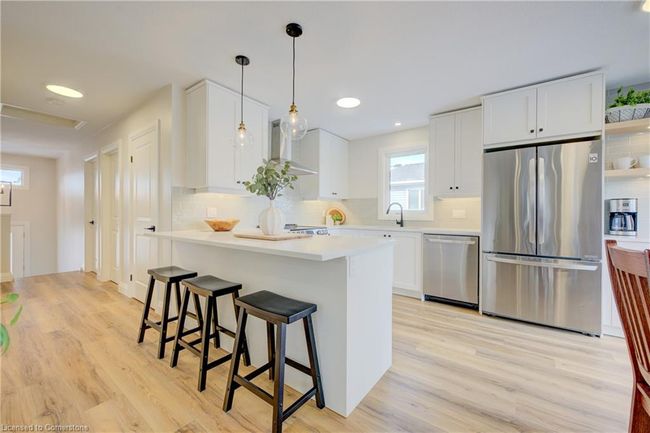 1264 King St N, House other with 5 bedrooms, 2 bathrooms and 5 parking in Saint Jacobs ON | Image 6