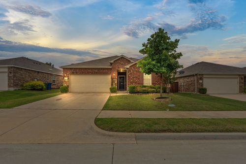 1716 Trace Dr, Aubrey, TX, 76227-1805 | Card Image