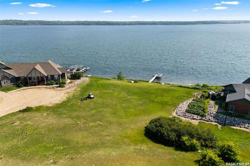 3 Kiiswa Point, Mckillop Rm No. 220, SK, S0G4L0 | Card Image