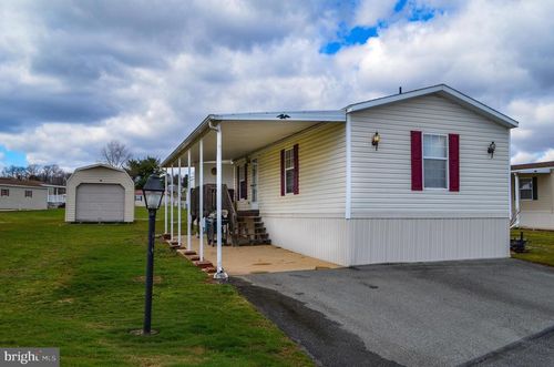 252 James Way, YORK, PA, 17406-9245 | Card Image