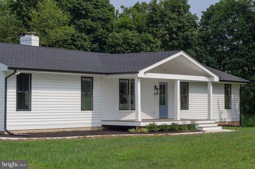 18919 Hillcrest Ave, Parkton, MD, 21120-9519 | Card Image