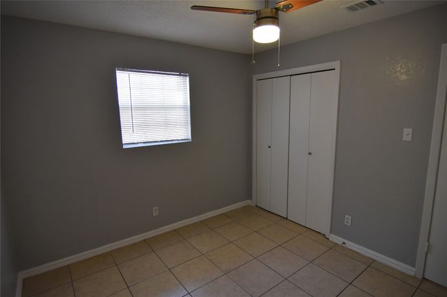 2913 E 51 St St, Home with 3 bedrooms, 1 bathrooms and null parking in Austin TX | Image 8
