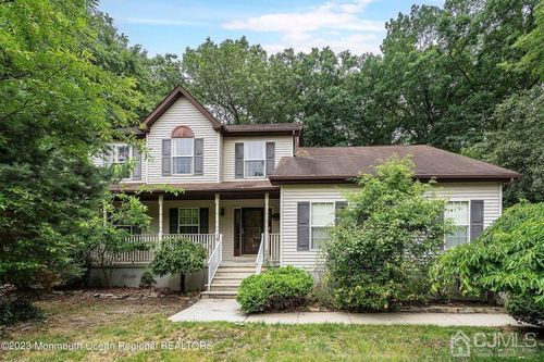 19 Hickory Lane, Plumsted, NJ, 08533 | Card Image